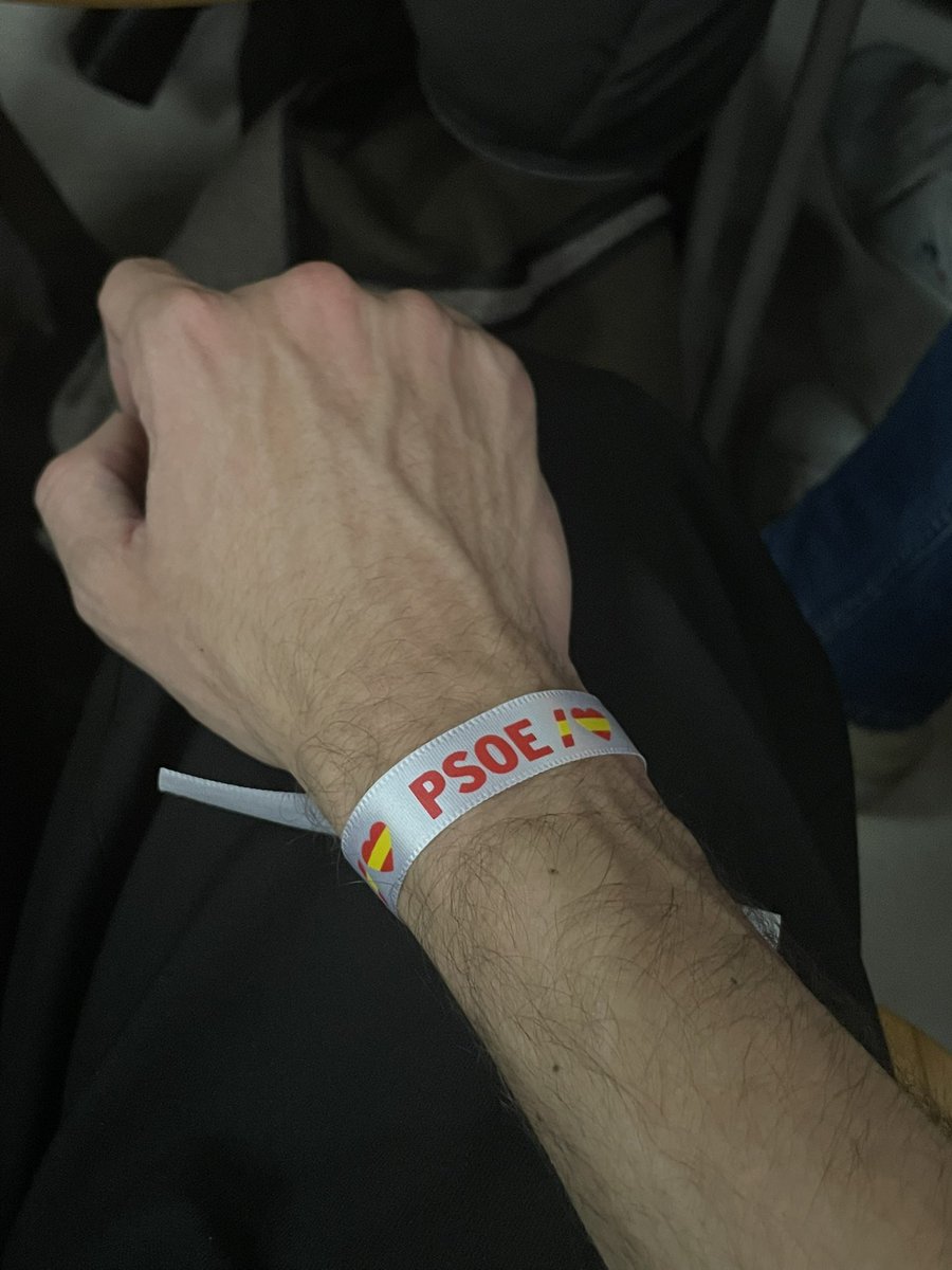 Roinel Garcia 🌹🇪🇺 tweet media