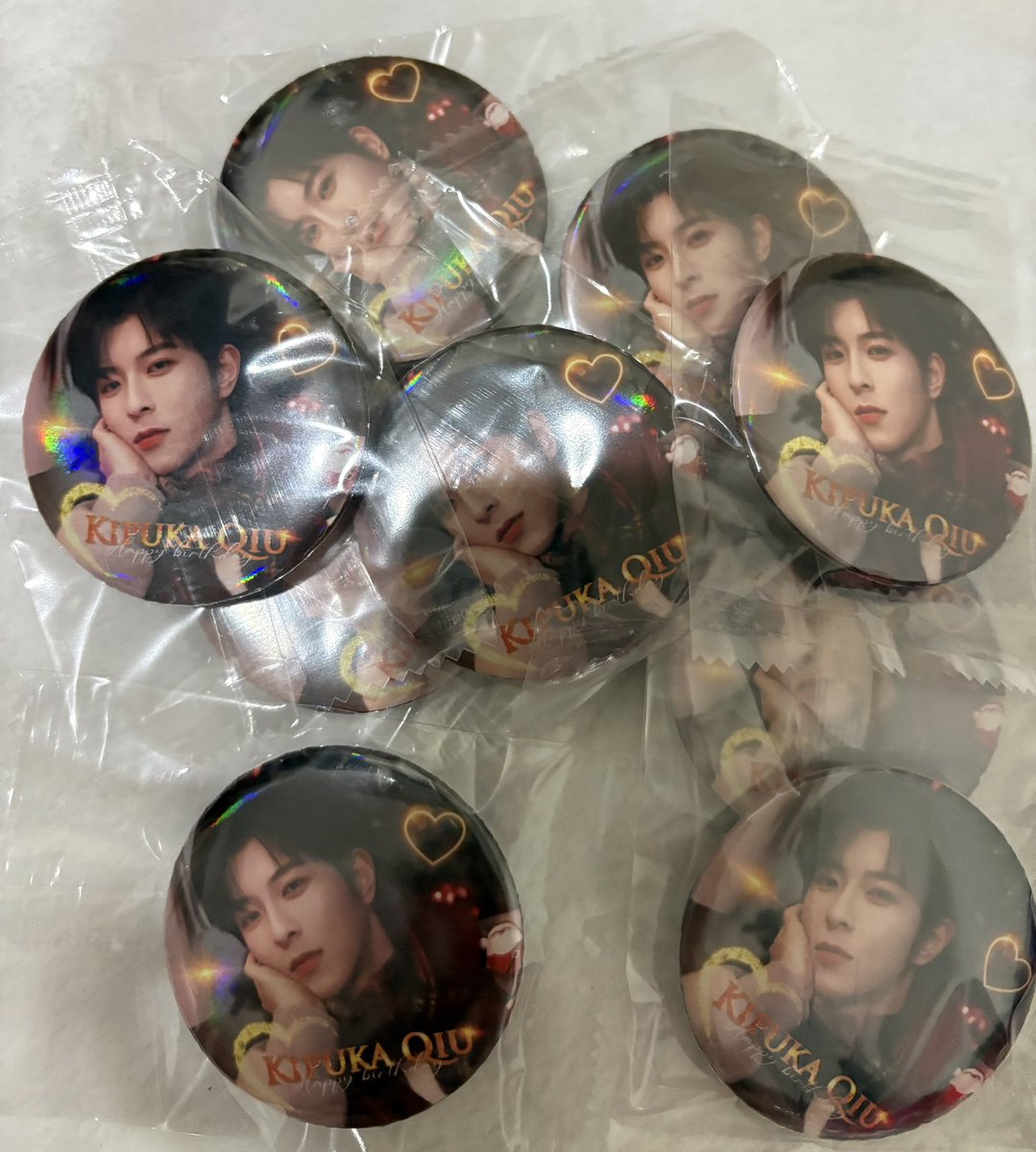 กอว.ชิ้นที่2  น้องเป็นเข็มกลัด🐯
แบบบบเอ่ออ🧡
สิ่งศักดิ์สิทธิ์                                    น่ารัก
#28thAutumnofQiuQiu
#QiuDingjie #KipukaQiu