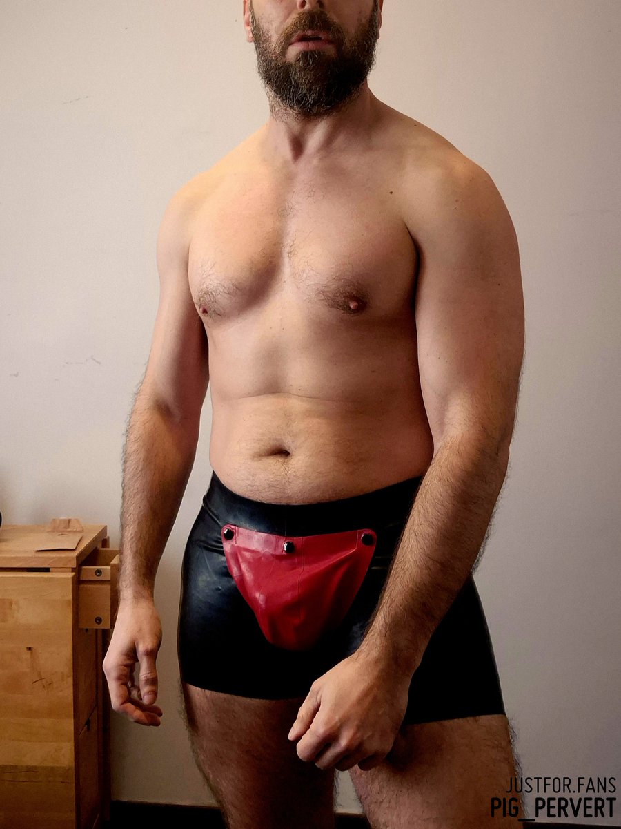 pigpervert tweet media