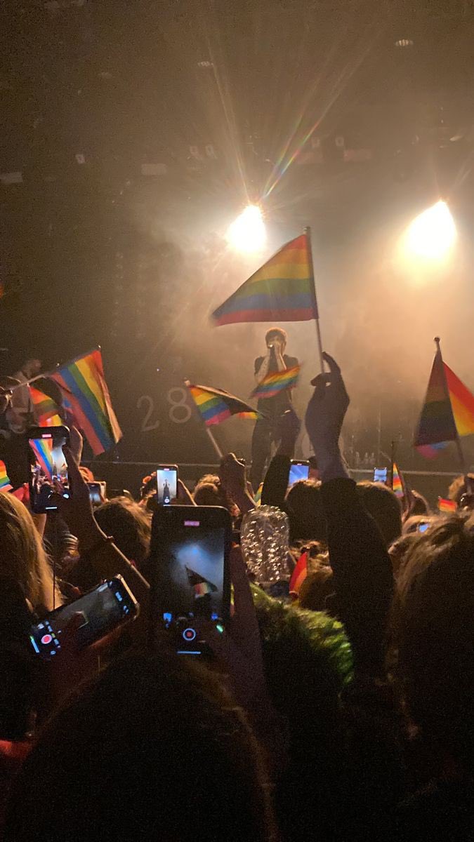 𝐚𝐠𝐠𝐨𝐬⭒˚.⋆ tweet media