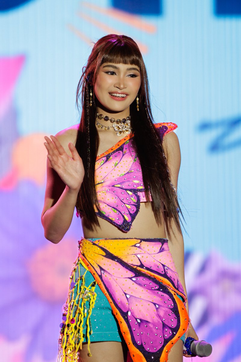 `shii 🌸🎡 tweet media