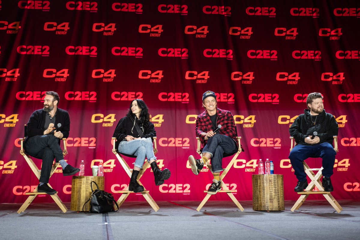 C2E2 tweet media