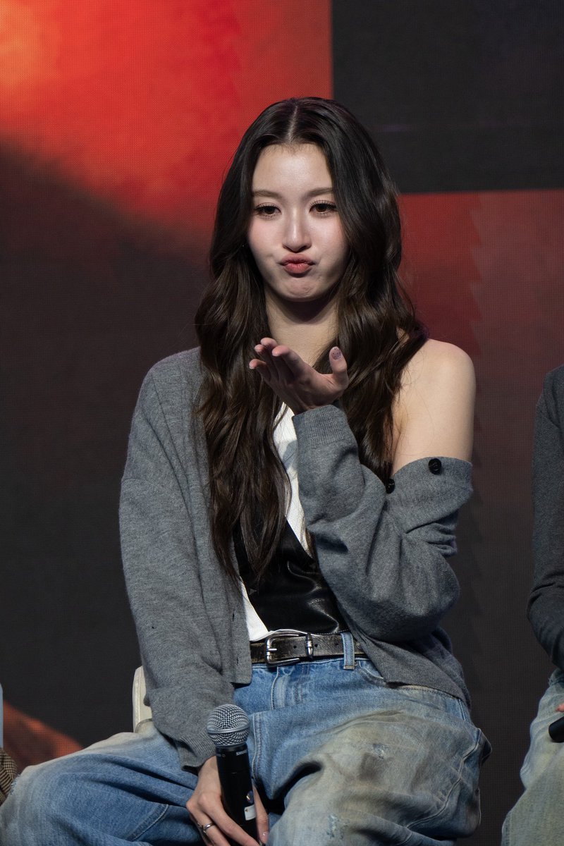 WhiteCloud☁ъ੭ tweet media