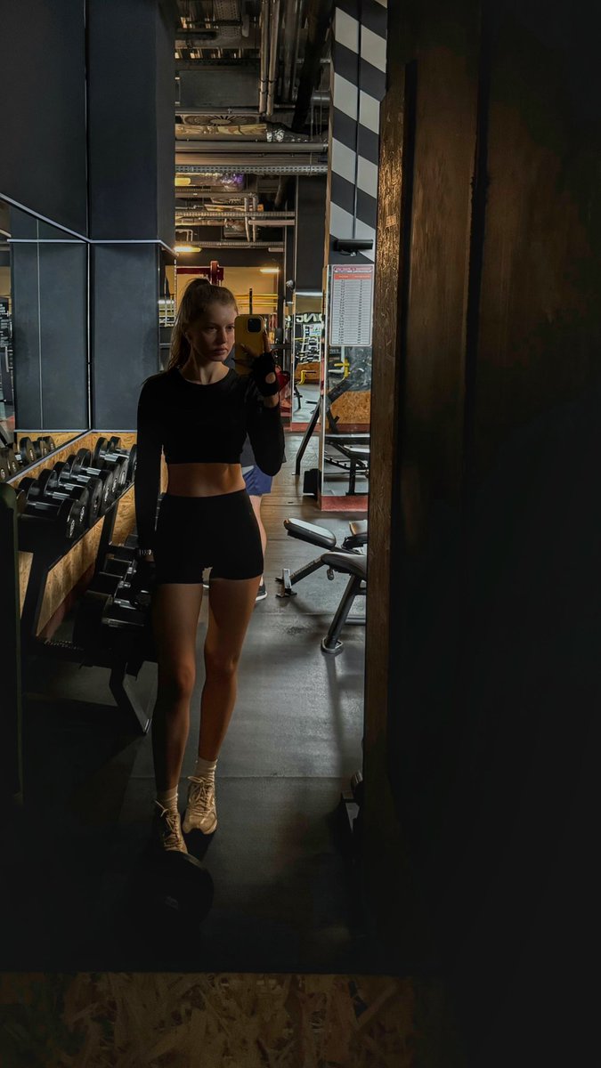 Catherine Dubova tweet media