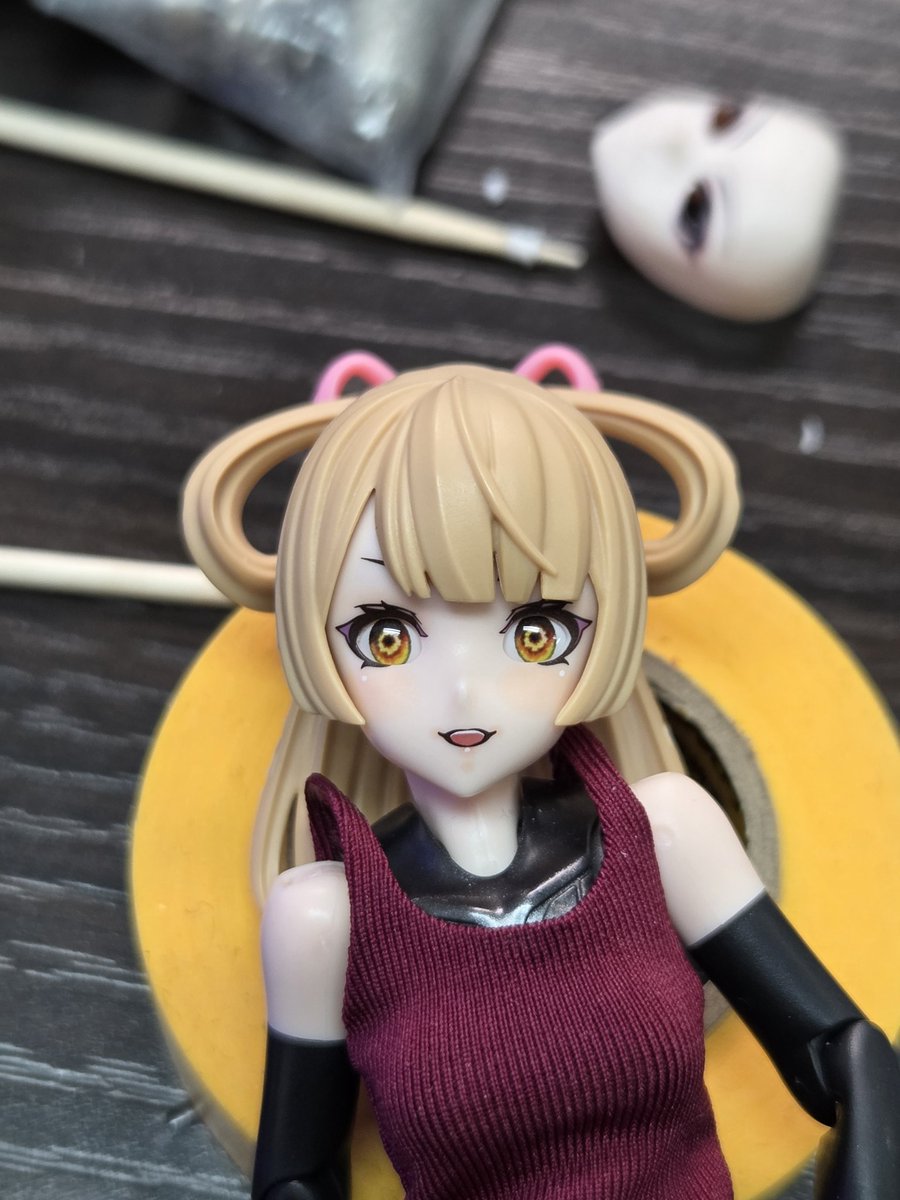 dokuo315's tweet photo. ブンノイチ開催記念プレゼント企画第2弾！
新作の可動眼球○○○○○シリーズの名前を最初に当てられた方と｢いいね！｣をくれた方々から抽選でプレゼントします！
シリーズ名を当てたら全種類、カラー名を当てたらその色をプレゼント！
これだ！と思ったら書き込みをお願いいたします！
#ブンノイチ https://t.co/CaMsaqvCS7