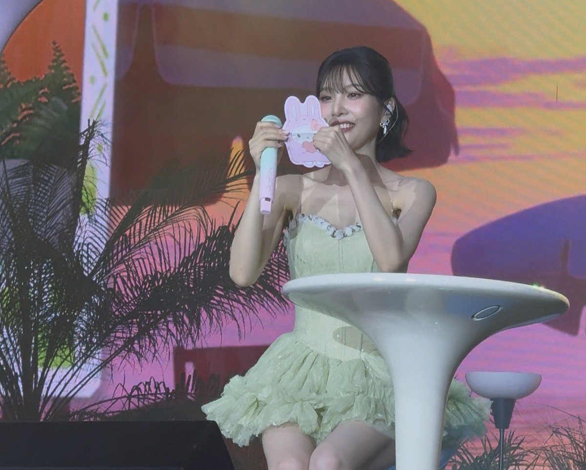 ; ponyo🥁 tweet media