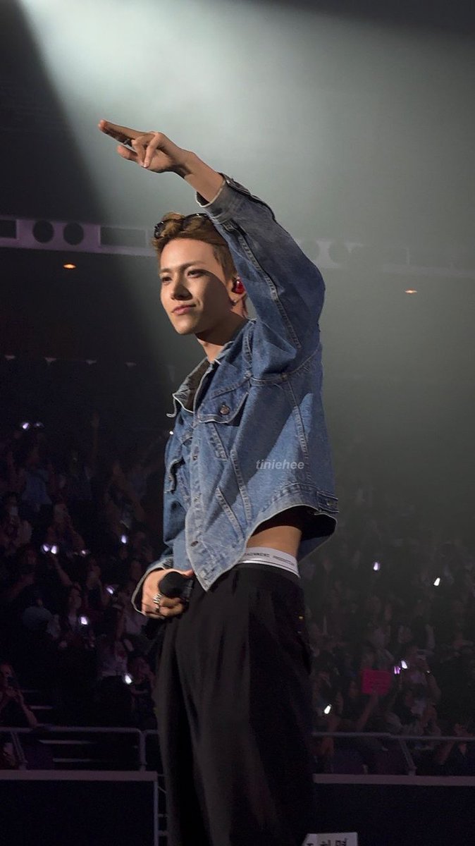 ₊⊹ taylor⁷ | sevEN- tweet media