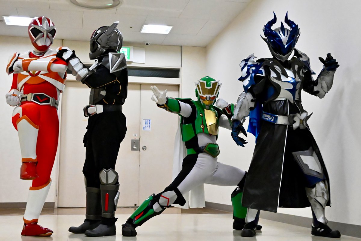 ズッポシ tweet media