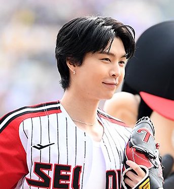 𝜗𝜚 tweet media