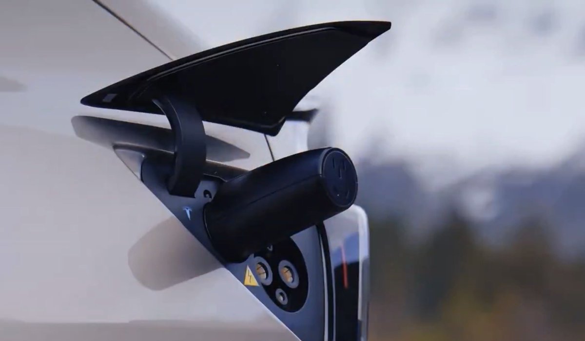 Tesla-mag.com tweet media