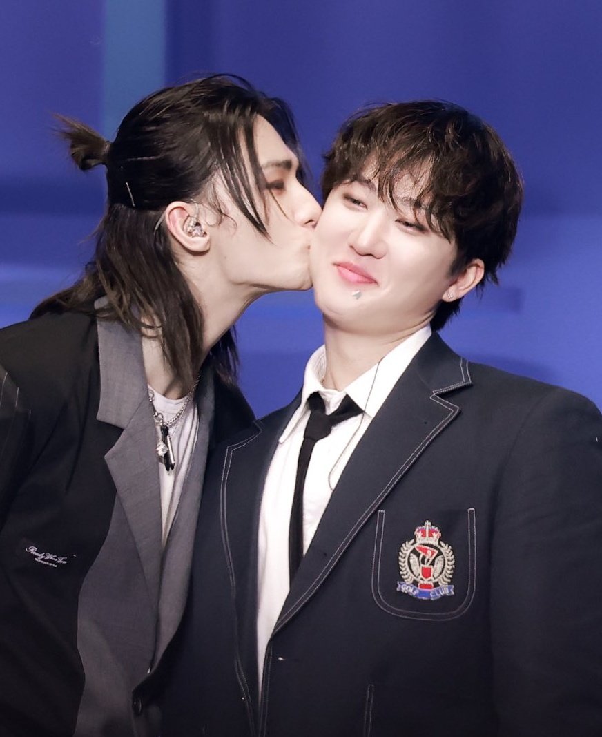 крабик в море𐙚 tweet media