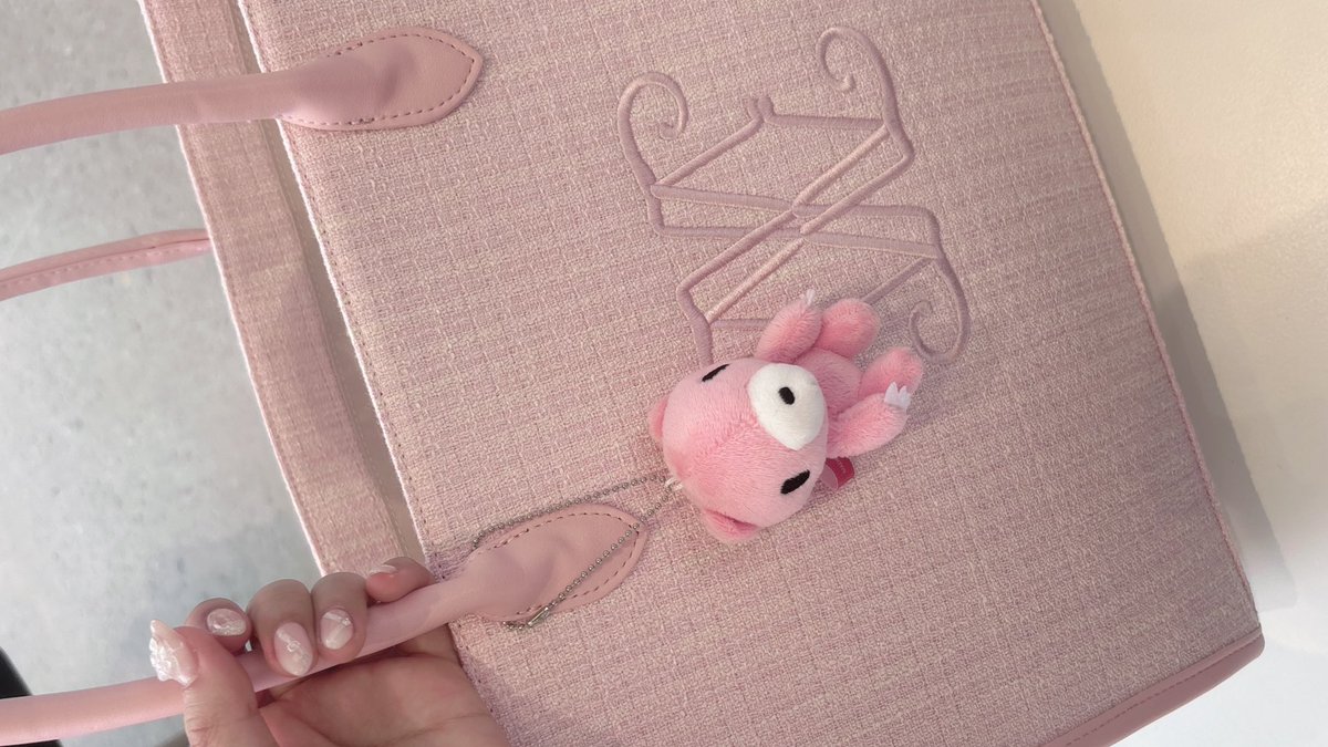 성수 다녀왓구,
글루미베어를 얻다