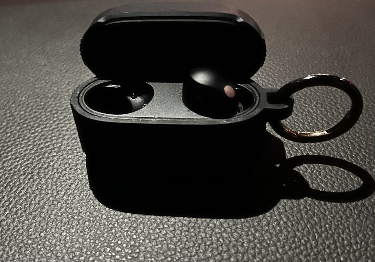 ヨシダ tweet media