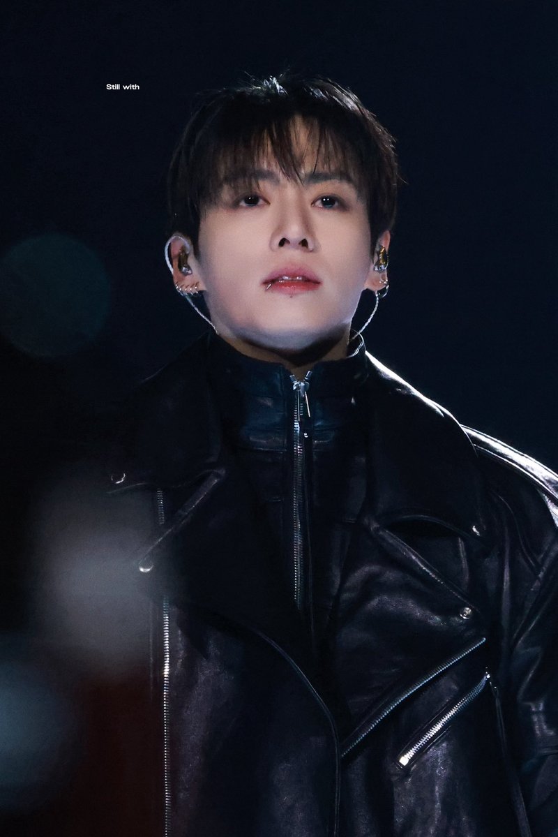 Still with tweet media