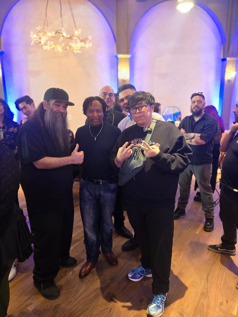 Esteeban tweet media