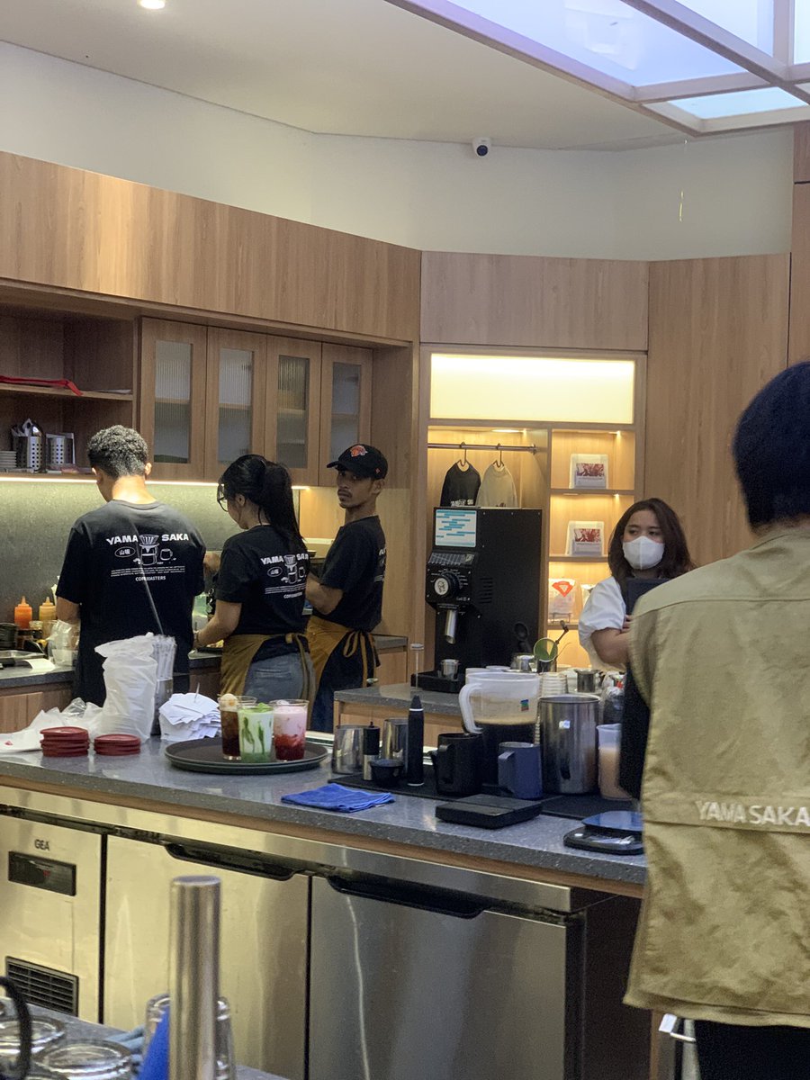 aisika🌔 tweet media