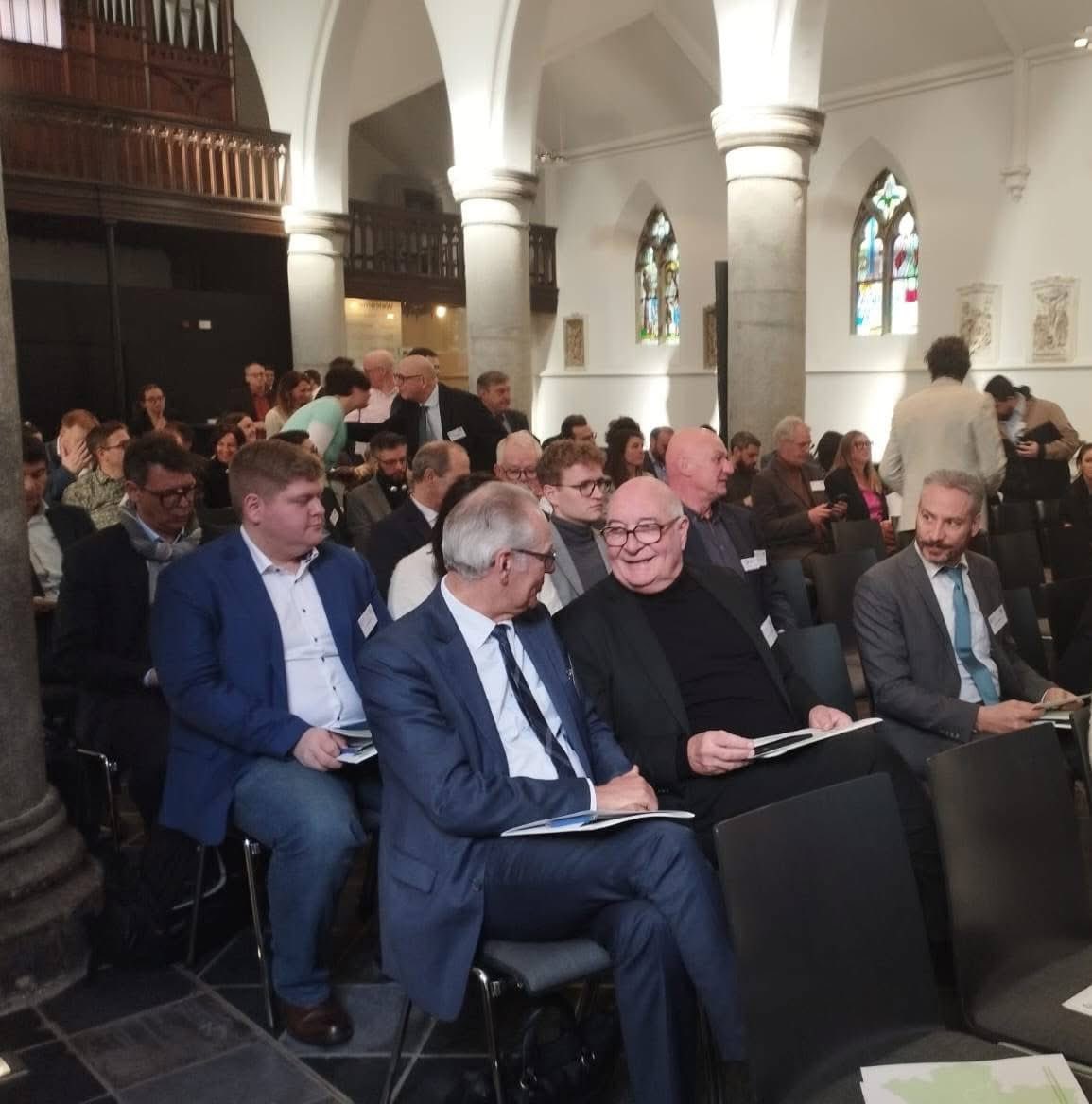 Christian Zimmermann tweet media