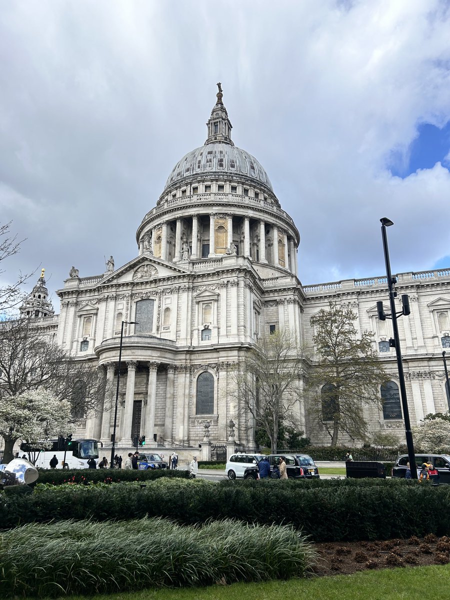 WSouthern_'s tweet photo. London 

@richardashcroft https://t.co/5FWK9iWxt6