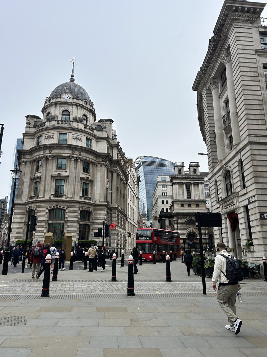 WSouthern_'s tweet photo. London 

@richardashcroft https://t.co/5FWK9iWxt6