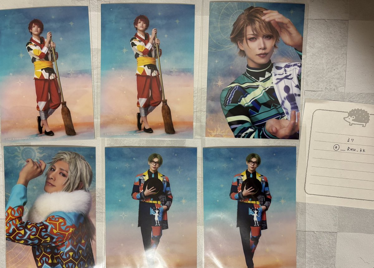 __Ruu_kk's tweet photo. 【交換】エーステ グッズ 春組 ランブロ

譲：（アップ）至 シトロン
       （全身）咲也 千景

求：真澄（全身・アップ）＞綴＆至＞綴（全身・アップ）

新潟4/24.26 大阪5/3.6手渡し もしくは郵送交換希望
ツリーポスト交換纏めての方優先 https://t.co/4qhFr1u9Zq