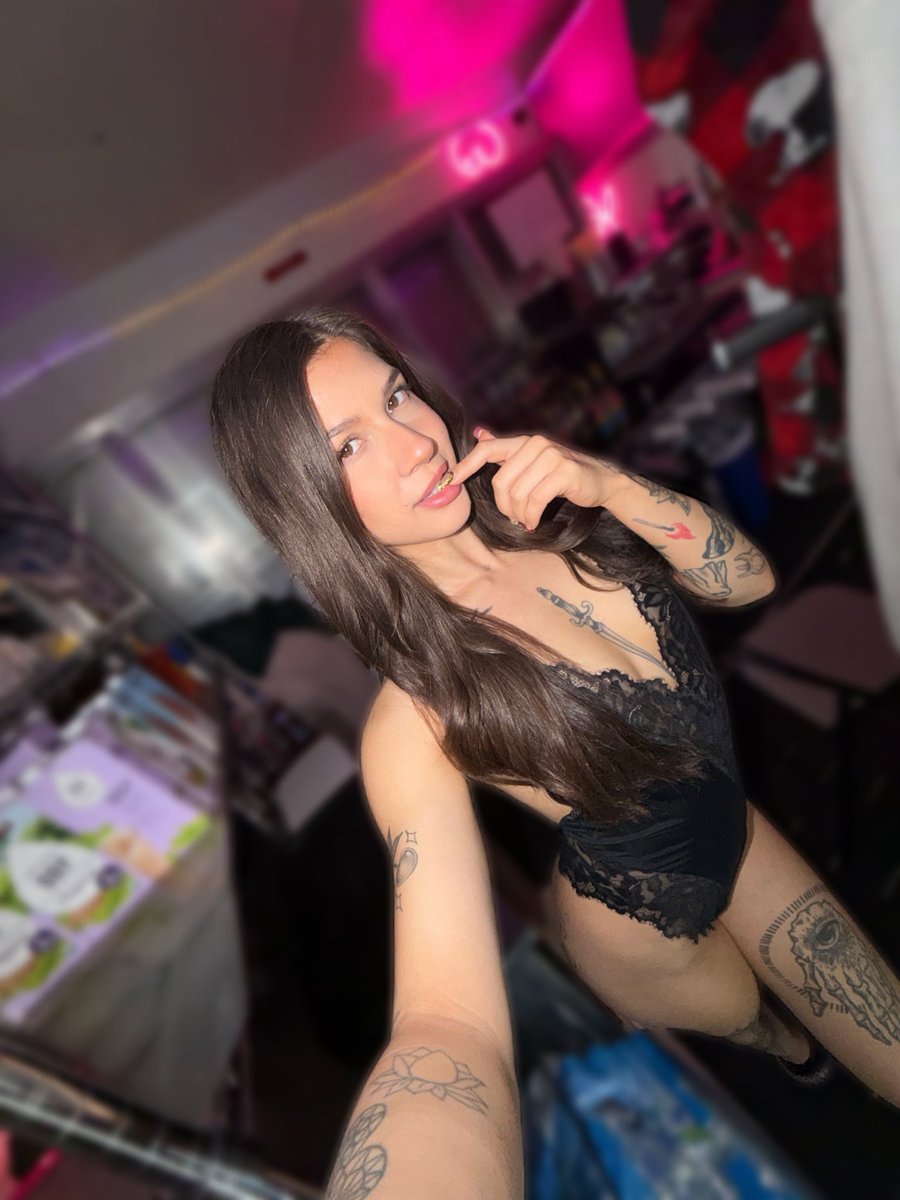 vanessa✨ tweet media