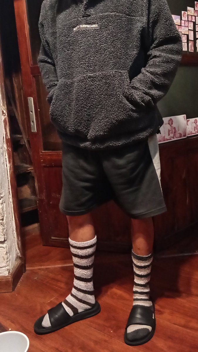 eme-erre-Perro 🟥🟦⬜💥💥❤️🐕❤️💥💥PARODIA tweet media