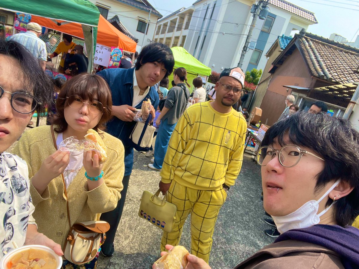 ・
【お笑いLive完！】

めっちゃ面白かった〜！
全員、世界観ぐるぐるしてて勝手に楽しんでる感じサイコー

終演後の交流会からも色んな方来られて
音楽始まったりお祭り状態でした
皆さんありがとうございます♪

バタバタで全員の写真撮れず申し訳ない
&amp;
朝から皆で近所の祭り行ったりした
#お笑い