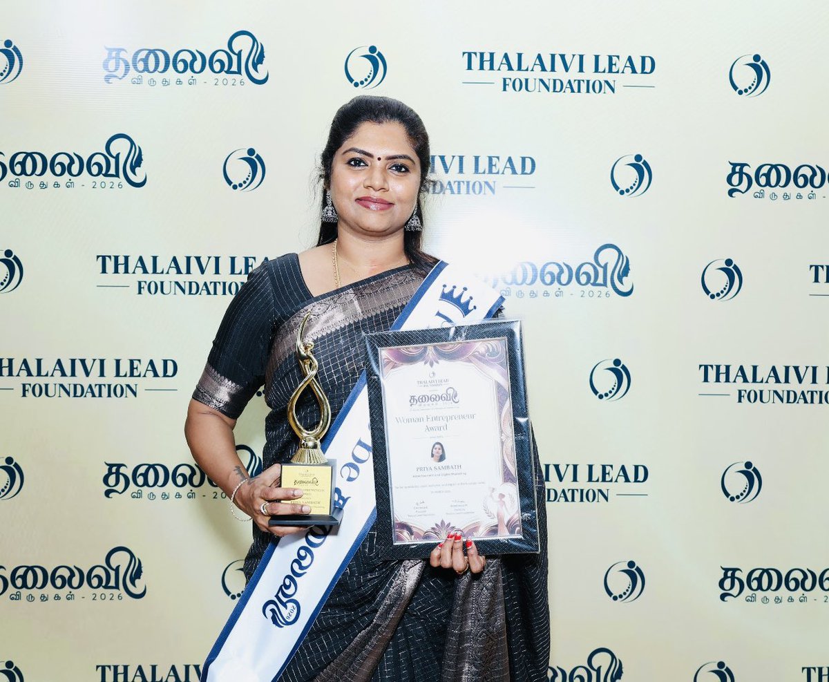 priyaiconn's tweet photo. Honored to receive the Women Entrepreneur Award in Advertising & Digital Marketing from Thalaivi Lead Foundation. Grateful for this recognition and the continued support on my journey 🙏

#eumaxindia #PriyaSambath #ClicktotsTechnologies #IconMediaEntertainment #WomenEntrepreneur #DigitalMarketing