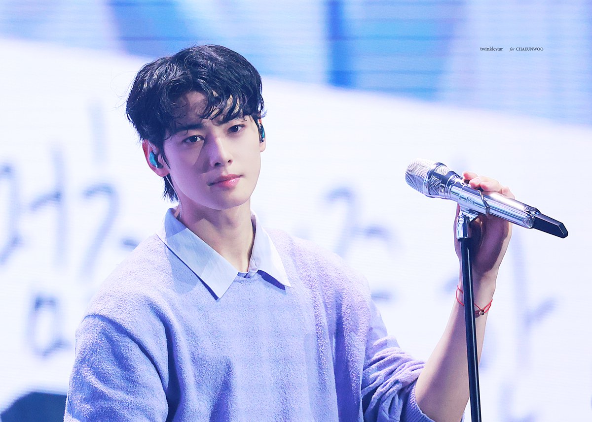 𝐭𝐰𝐢𝐧𝐤𝐥𝐞𝐬𝐭𝐚𝐫 tweet media