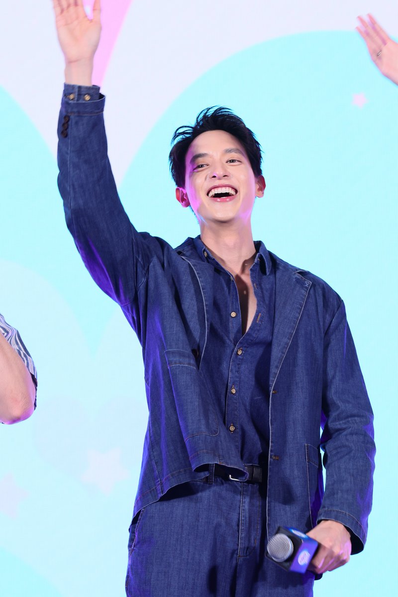 Meiji Thailand tweet media