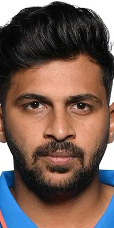 nkogbs's tweet photo. Shardul STEYN ....... #KKRvsmi https://t.co/sN5QGwMS8U