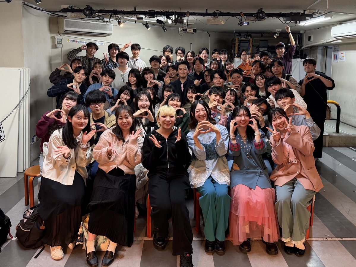 3年生同期ライブ Donuts! tweet media