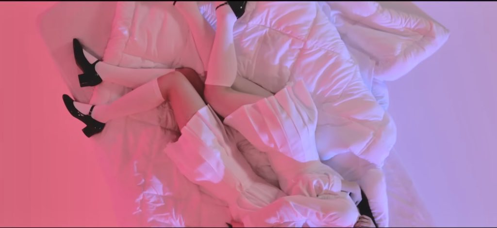 kim hyunjin barks jeon heejin aww tweet media