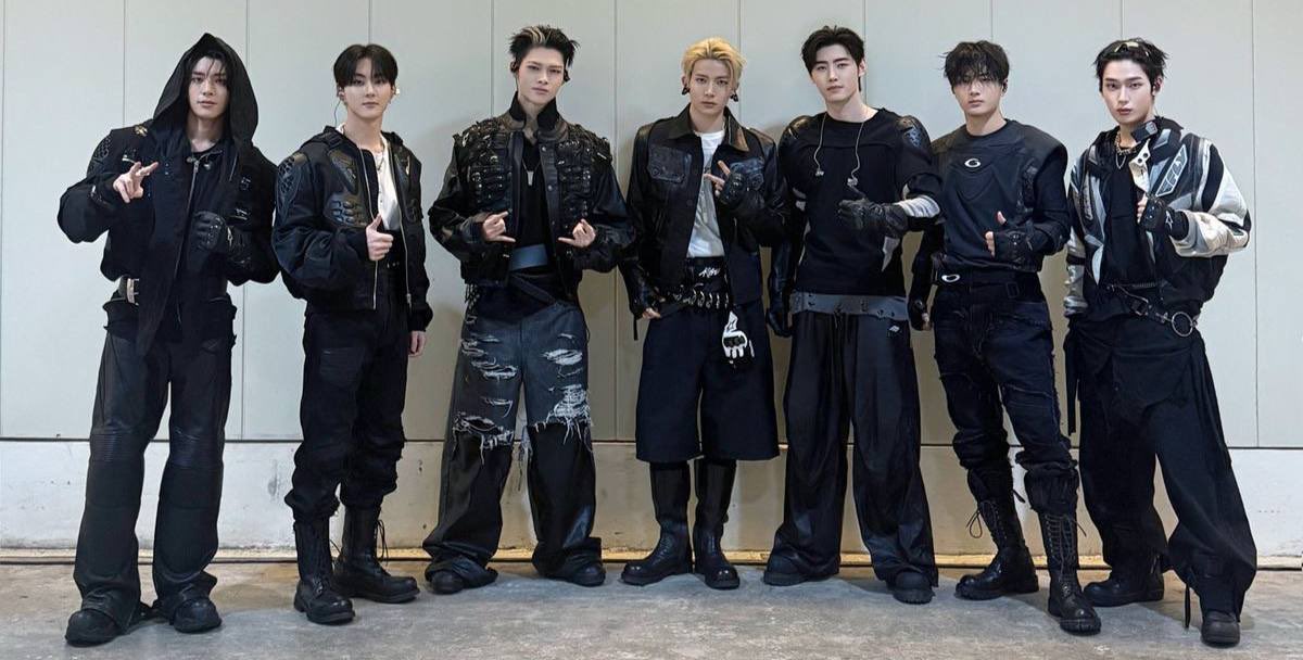 moon | enhypen is 7 tweet media