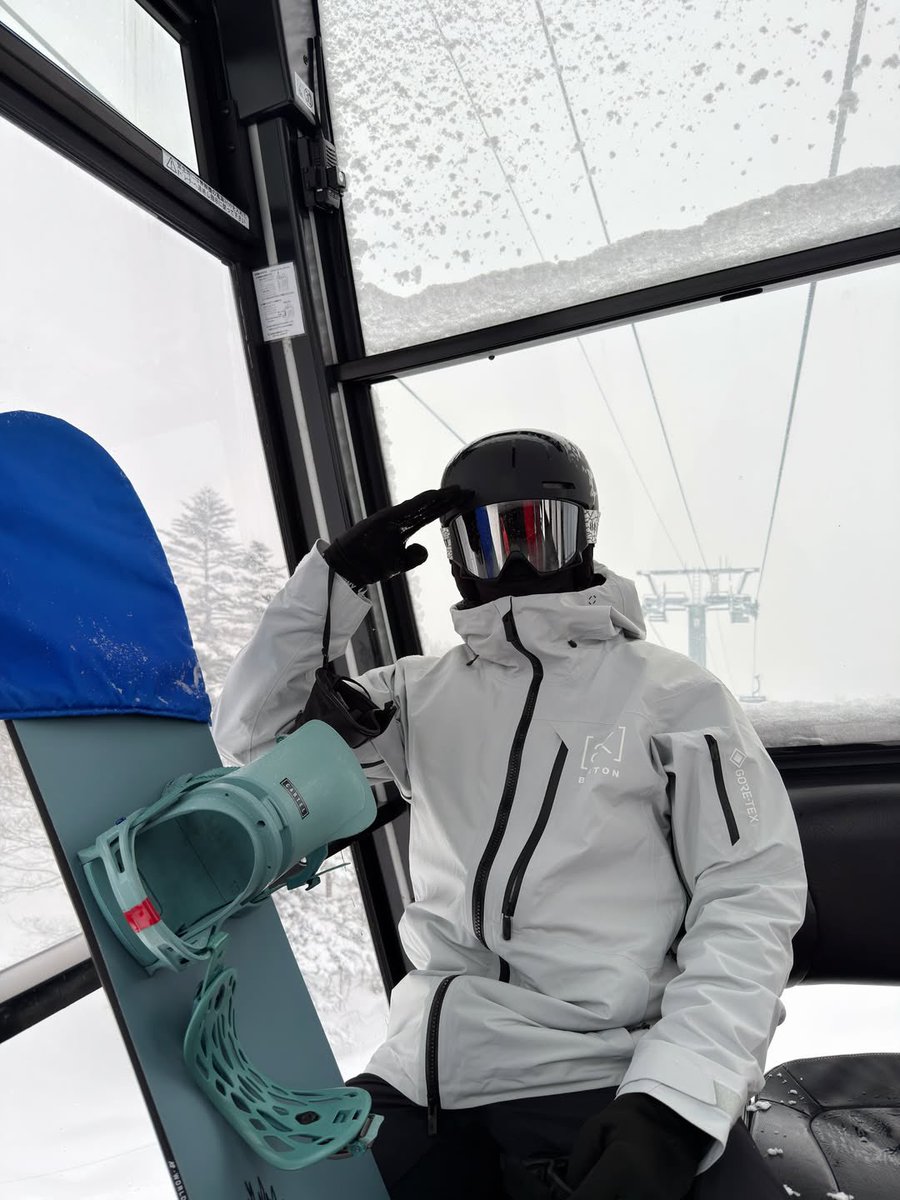 𝙀𝙨𝙩. tweet media