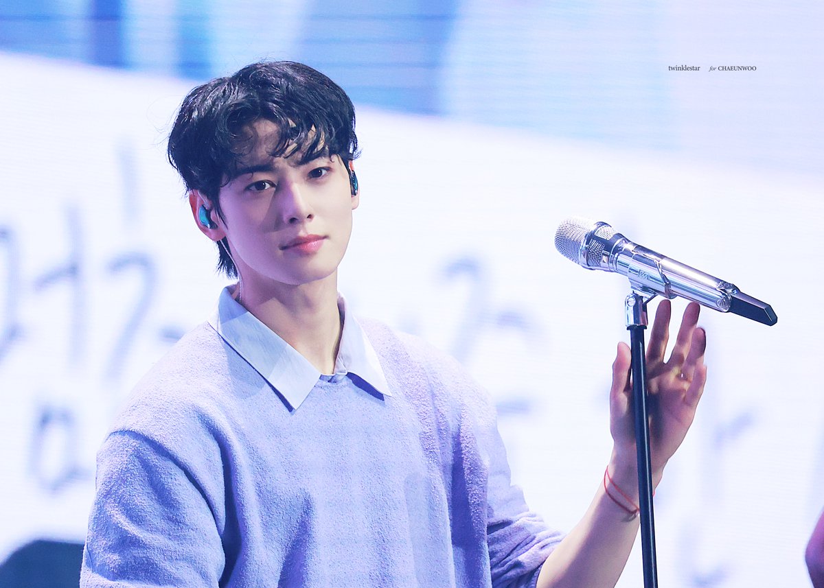 𝐭𝐰𝐢𝐧𝐤𝐥𝐞𝐬𝐭𝐚𝐫 tweet media