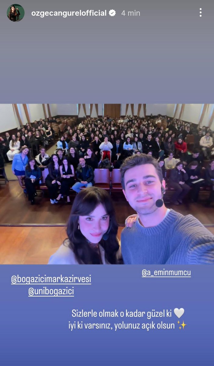 𝔐𝔞𝔯𝔦𝔞 💕 tweet media