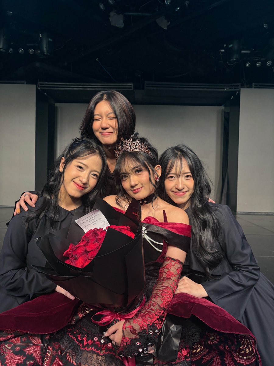 Dena Natalia tweet media