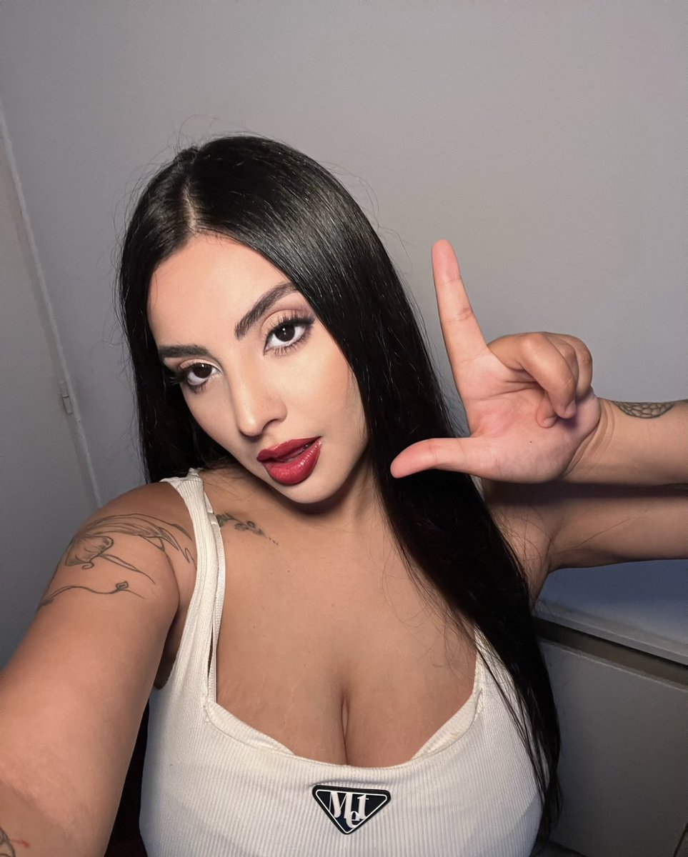 zamiragoddess👑 tweet media