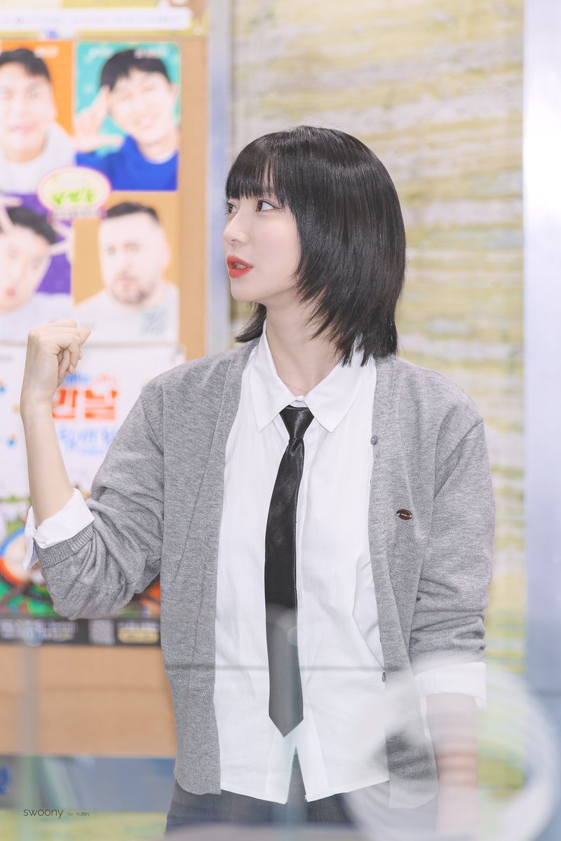 250926 쌤과 함께    

반장님🤍🖤

#오마이걸 #유빈 #배유빈 
#OHMYGIRL #YUBIN