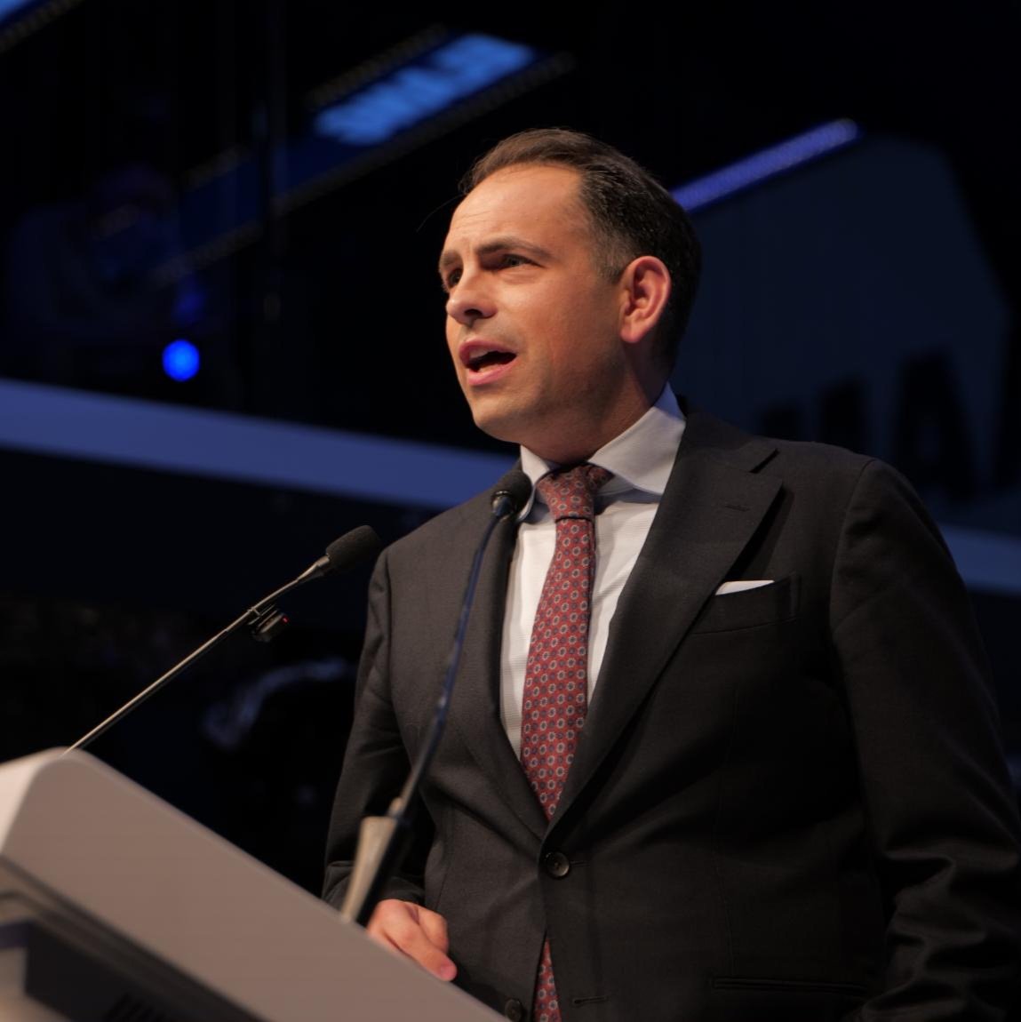 Tom Van Grieken tweet media