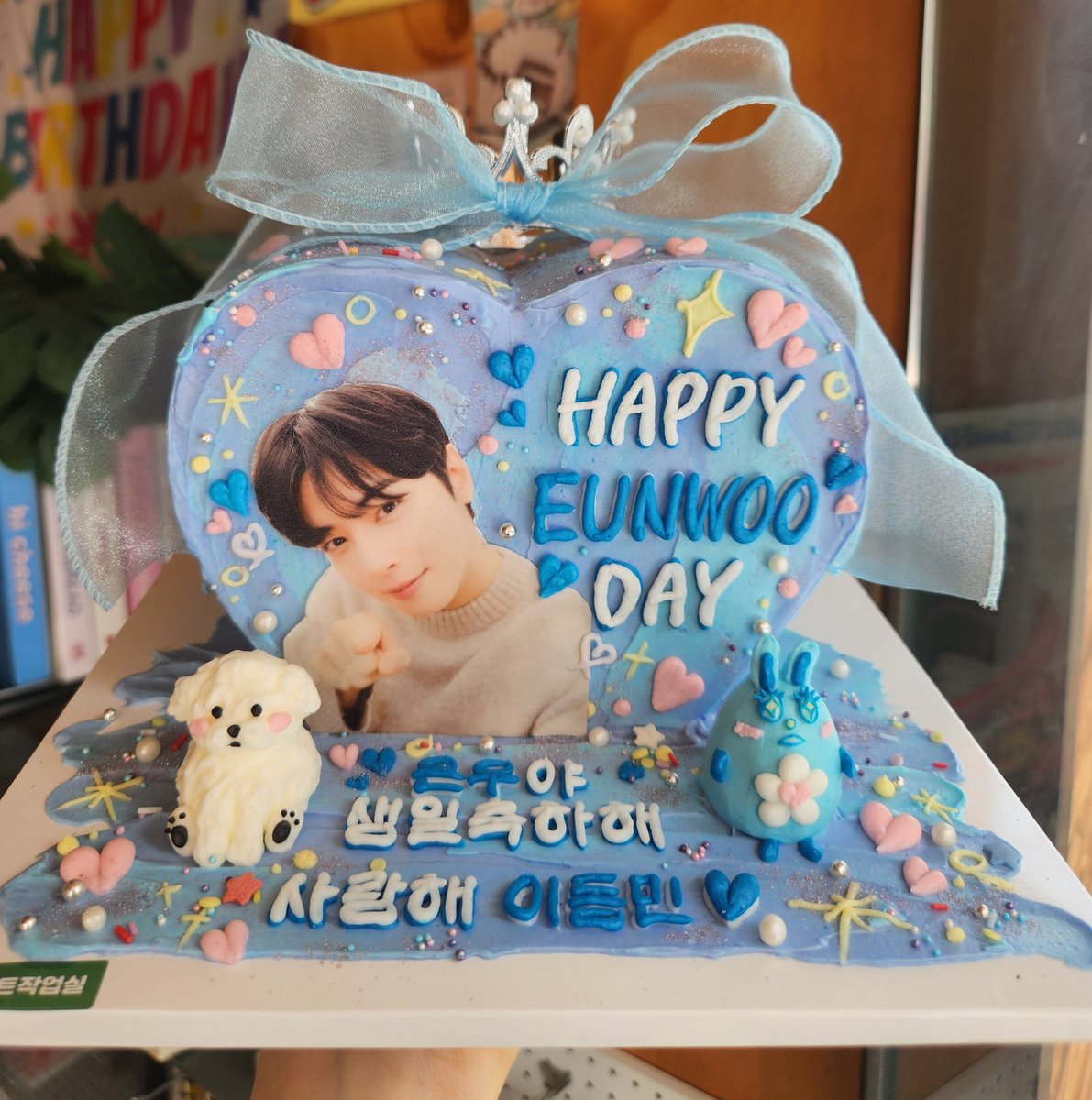 S2_eunwoo's tweet photo. 사랑해 이동민💙
생일 축하해💙

 #언제나_너의편_소중한_은우데이 https://t.co/Ei6LU9zKij