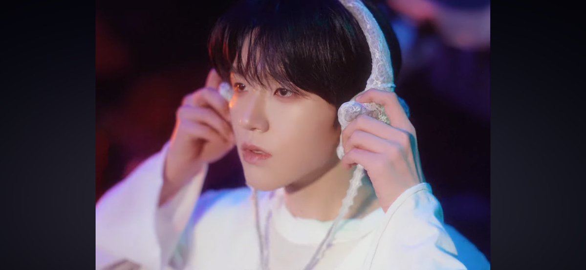 모노니 tweet media