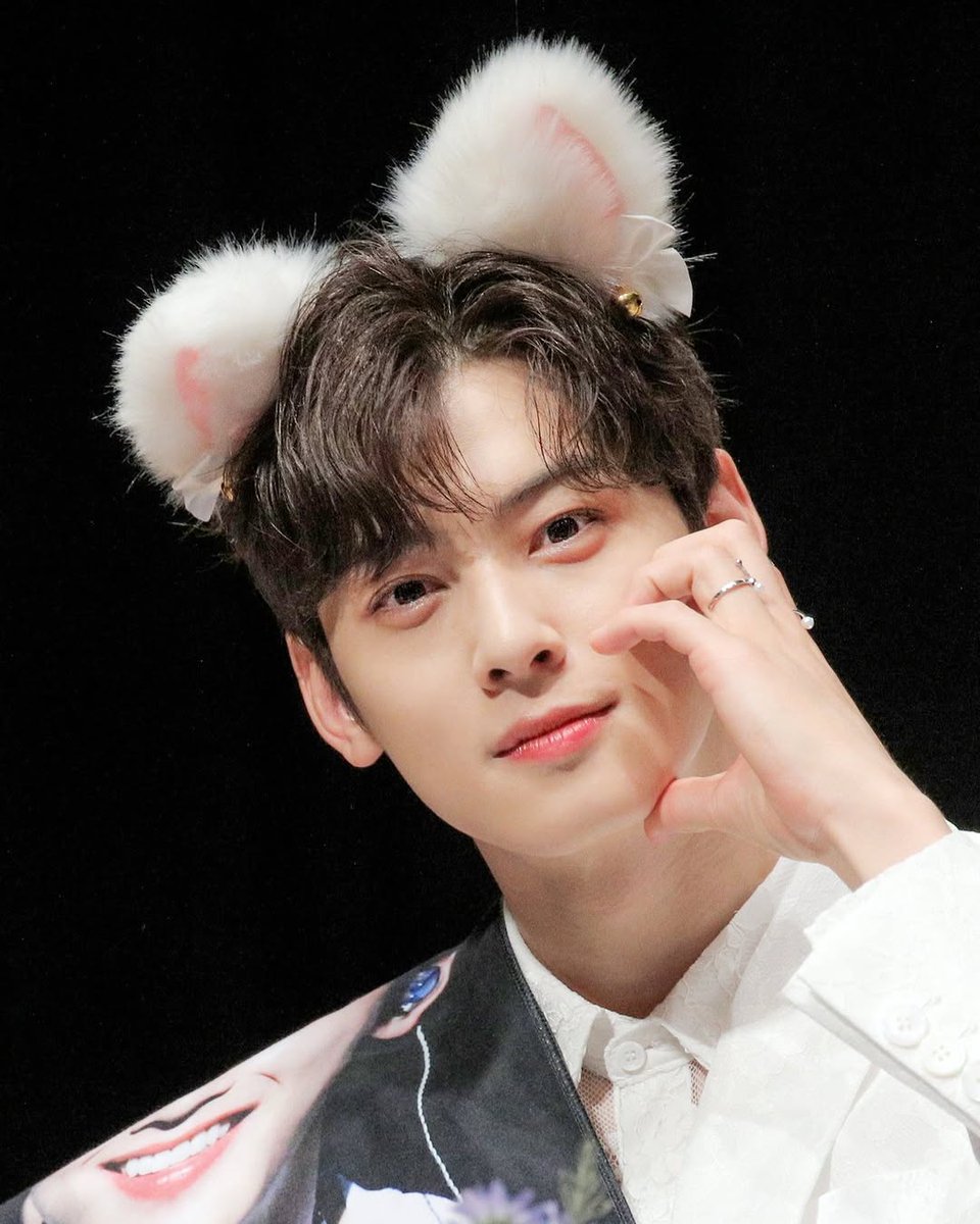eunwoolike_0418's tweet photo. 생일 축하해 오늘은 행복한 일만 가득하길 #언제나_너의편_소중한_은우데이 https://t.co/1foUda2mE5