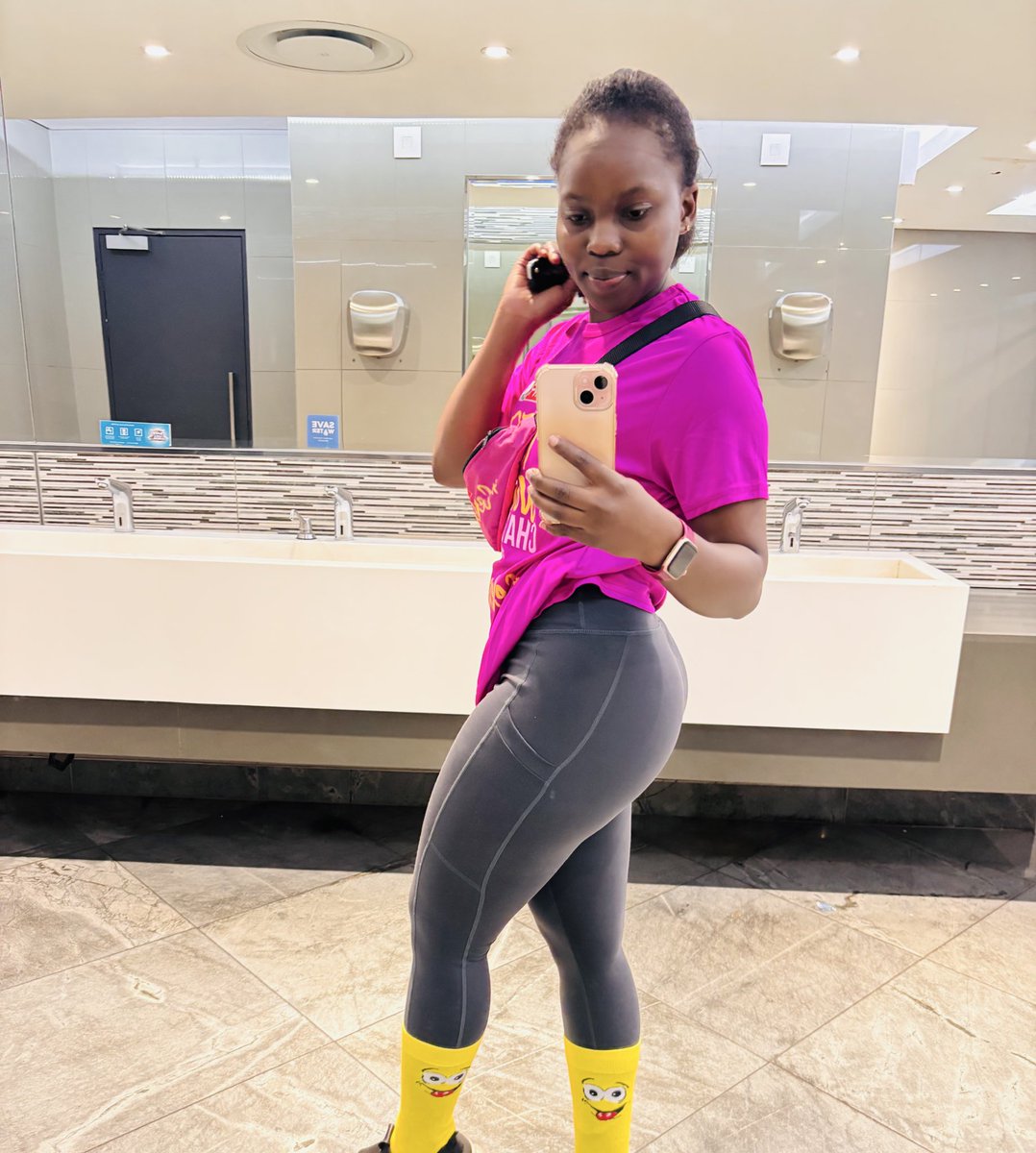 Violet 💜 tweet media