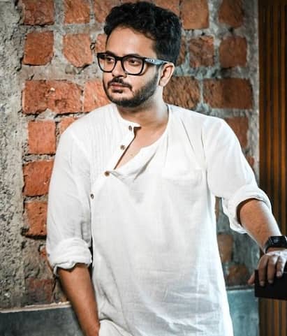 কিছু বলার ভাষা নেই 💔
বিখ্যাত নাট্যকার, লেখক, অভিনেতা এবং একজন ইস্টবেঙ্গল সমর্থক রাহুল অরুণোদয় ব্যানার্জি এই আকস্মিক মৃত্যুতে আমরা গভীর ভাবে শোকাহত। ওনার বিদেহী আত্মার শান্তি কামনা করি 🙏 
#RIP