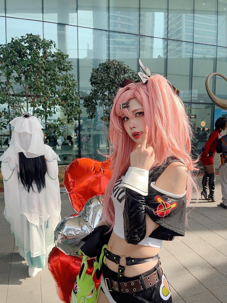 오불 オブル tweet media