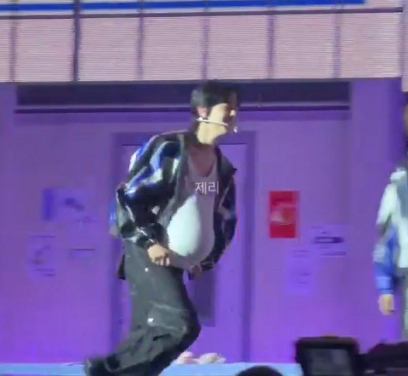 🅰️ra⭐️🍓🐈 tweet media