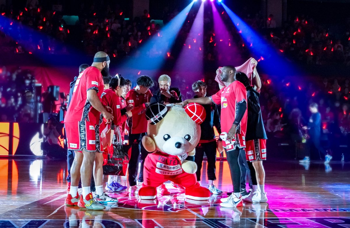 Photographer HIRO tweet media