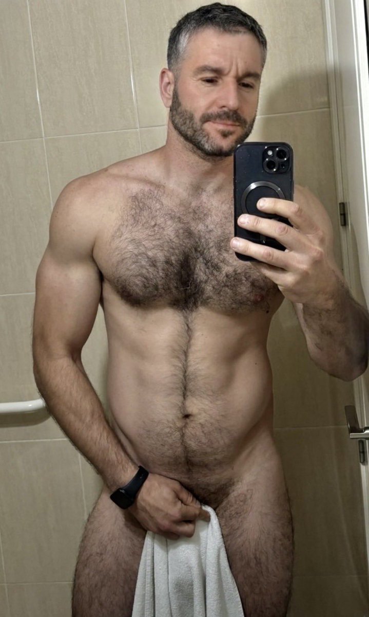 Looking For Men tweet media